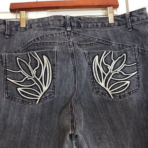 Venezia Womens SZ 18 Mid Rise Jeans Embroidered Stretch Gray‎ Casual Flare FLAWS - Picture 4 of 11